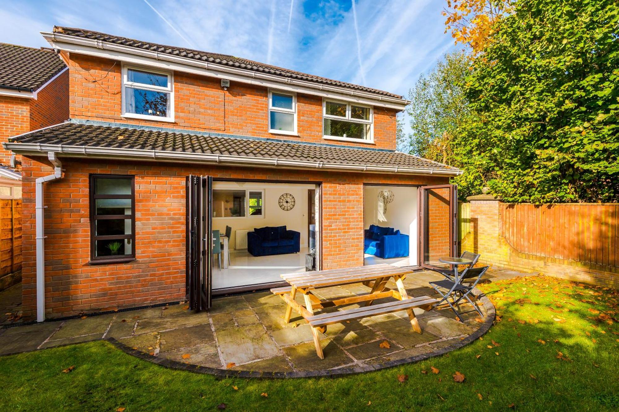 The Green- Beautiful & Spacious 5 Bed Detached In Worsley, Manchester Exteriör bild